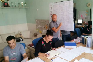 Slika. Organizacioni tim za SPORTSKE IGRE OAZE 30. avgusta 2018. godine održao je sastanak u prostorijama Udruženja Oaza.