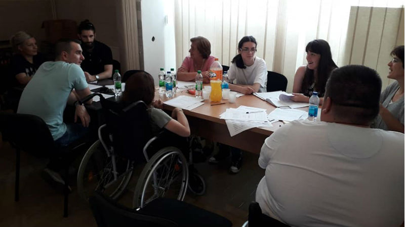 Slika. Aktiva mladih osoba sa invaliditetom Koaliacije organizacija osoba sa invaliditetom regije Doboj 17. juna 2019. godine održao je sastanak u prostorijama vodeće organizacije Koalicije Slika. Aktiva mladih osoba sa invaliditetom Koaliacije organizacija osoba sa invaliditetom regije Doboj 17. juna 2019. godine održao je sastanak u prostorijama vodeće organizacije Koalicije