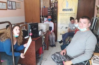 Aktiv mladih osoba s invaliditetom Koalicije organizacija osoba sa invaliditetom Grada Bijeljina KOLOSI održao je redovni redovni sastanak 10. maja 2021. godine.