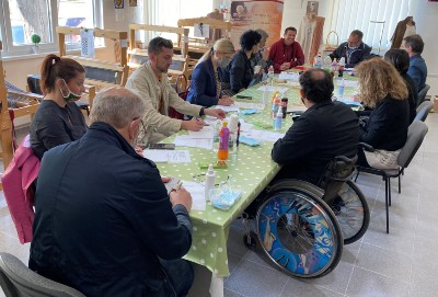Slika. Koalicija organizacija osoba sa invaliditetom Grada Bijeljine KOLOSI, održala je sastanak 4. maja 2021. godine u prostorijama Udruženja žena sa invaliditetom „IMPULS” Bijeljina