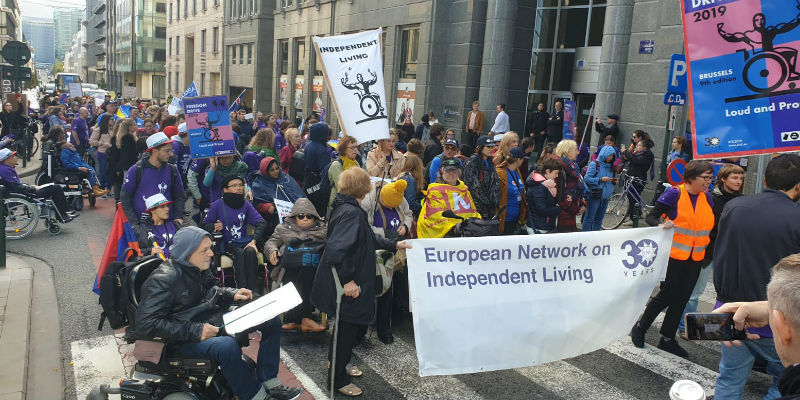 Slika. European Network on Independent Living Šetnja za slobodu - Freedom Drive 2019, 02. oktobar Brisel